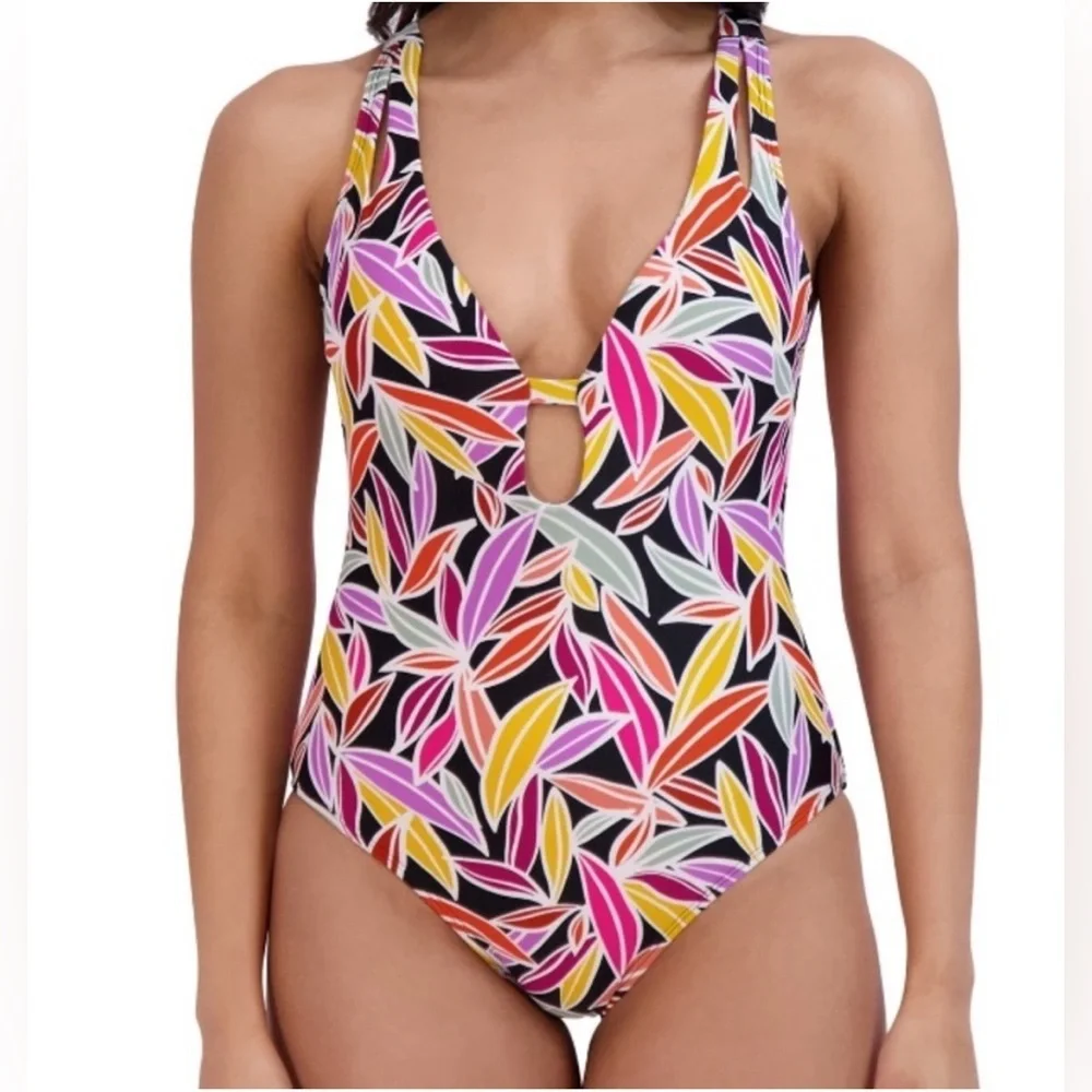 BCBG Paris Women's Adjustable Keyhole One Piece Swimsuit Sz Small.